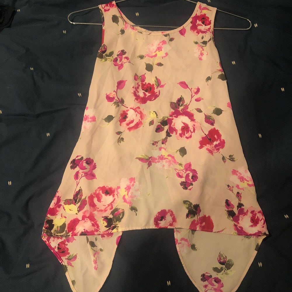 Express tank with open back